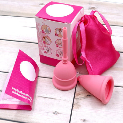 Foldable silicone menstrual cup sterilizer for home and travel use